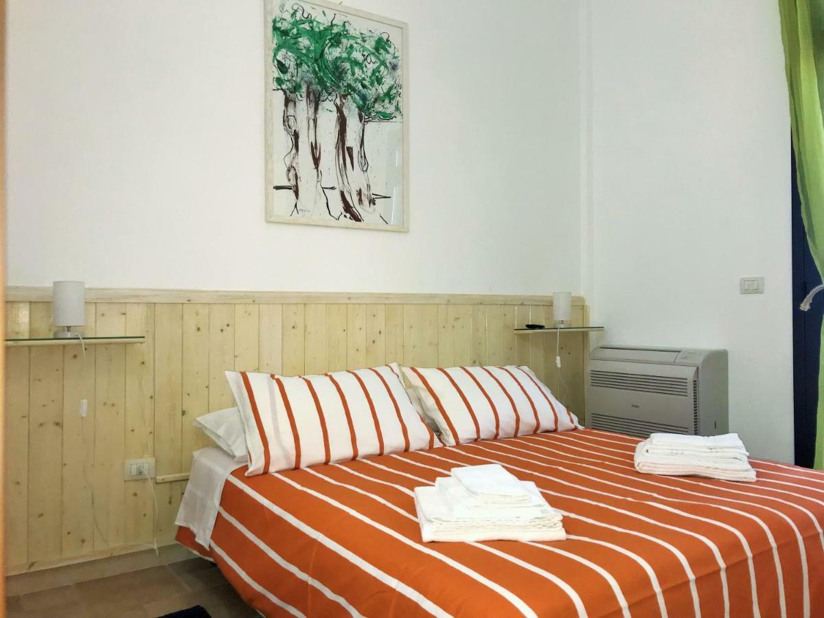 לצ'ה Dimora Il Tiglio- Mini Appartamenti מראה חיצוני תמונה